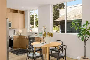 10331 Ashworth Ave N, Seattle, WA 98133 - Photo 8
