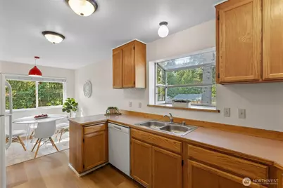 14006 52nd Avenue W, Edmonds, WA 98026 - Photo 10