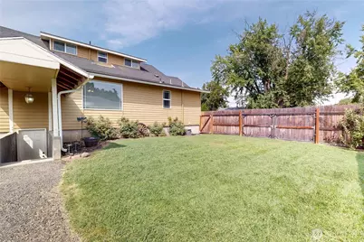 529 SW 1st, College Place, WA 99324 - Photo 32