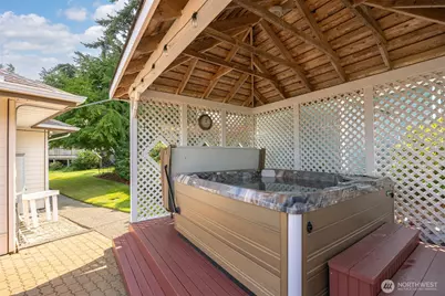 911 E Pacificview Drive, Bellingham, WA 98229 - Photo 12