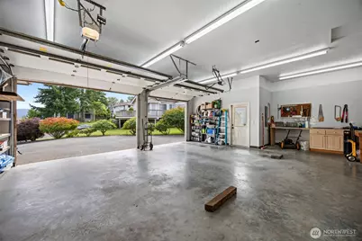 911 E Pacificview Drive, Bellingham, WA 98229 - Photo 38
