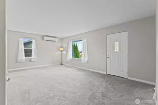 6910 Columbia Ct, Everett, WA 98203 - Photo 12