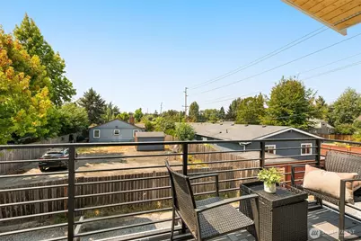 9251 Palatine Avenue N #C, Seattle, WA 98103 - Photo 22