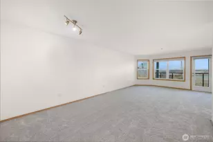 705 N State St, Bellingham, WA 98225 - Photo 4