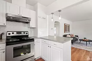 211 SE 4th St, College Place, WA 99324 - Photo 8