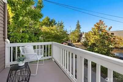 8021 9th Avenue NW, Seattle, WA 98117 - Photo 6