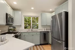8021 9th Ave NW, Seattle, WA 98117 - Photo 12