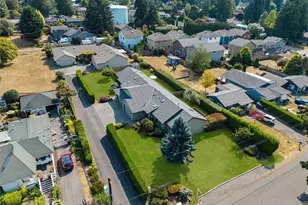 8228 226th St SW, Edmonds, WA 98026 - Photo 4