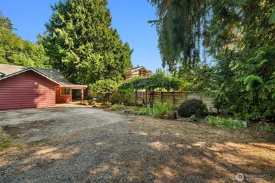 18313 Vashon Highway SW, Vashon, WA 98070 - Photo 16