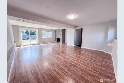 422 116th Place SW, Everett, WA 98204 - Photo 8