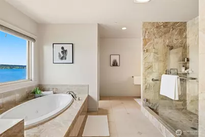 2837 E Lake Sammamish Parkway NE, Sammamish, WA 98074 - Photo 26