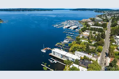 4561 Lake Washington Boulevard NE #306, Kirkland, WA 98033 - Photo 22
