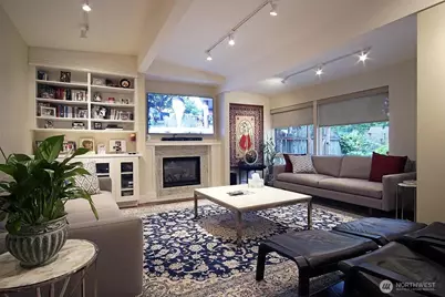 7814 SE 72nd Street, Mercer Island, WA 98040 - Photo 2