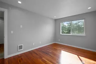 17430 Ambaum Blvd S, Seattle, WA 98148 - Photo 20