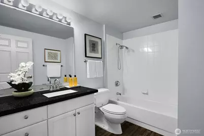 177 107th Avenue NE #809, Bellevue, WA 98004 - Photo 16