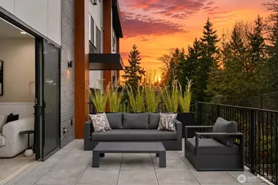 278 118th Avenue SE, Bellevue, WA 98005 - Photo 8