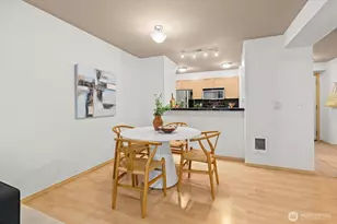 9057 Greenwood Ave N, Seattle, WA 98103 - Photo 8