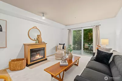 9057 Greenwood Avenue N #306, Seattle, WA 98103 - Photo 10