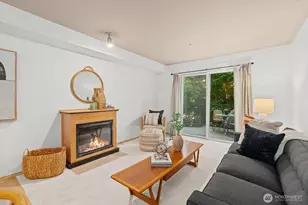 9057 Greenwood Ave N, Seattle, WA 98103 - Photo 10