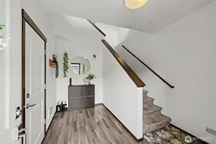 2704 S 120th Pl, Burien, WA 98168 - Photo 2