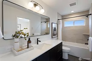 4430 Dayton Ave N, Seattle, WA 98103 - Photo 8