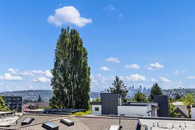 4432 Dayton Avenue N, Seattle, WA 98103 - Photo 1