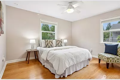 9417 44th Place NE, Seattle, WA 98115 - Photo 16