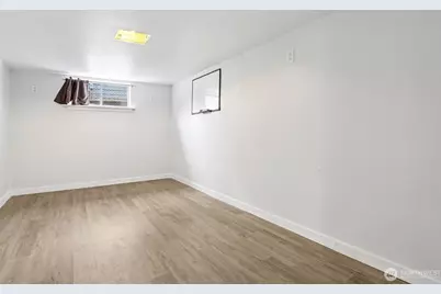 9417 44th Place NE, Seattle, WA 98115 - Photo 32