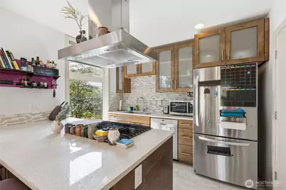 165 20th Avenue, Seattle, WA 98122 - Photo 8