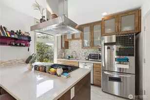 165 20th Ave, Seattle, WA 98122 - Photo 8