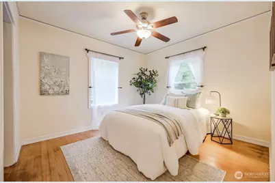 2623 39th Avenue SW, Seattle, WA 98116 - Photo 10