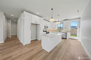 562 S Oasis Loop, East Wenatchee, WA 98802 - Photo 10