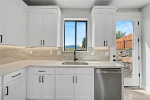 562 S Oasis Loop, East Wenatchee, WA 98802 - Photo 16