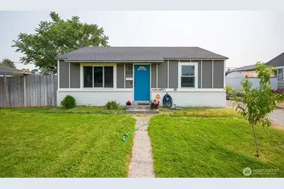 112 F Street SE, Ephrata, WA 98823 - Photo 1