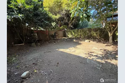 1211 N 50th Street, Seattle, WA 98103 - Photo 34