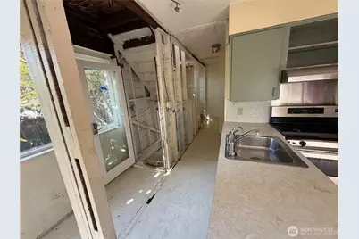 1211 N 50th Street, Seattle, WA 98103 - Photo 20