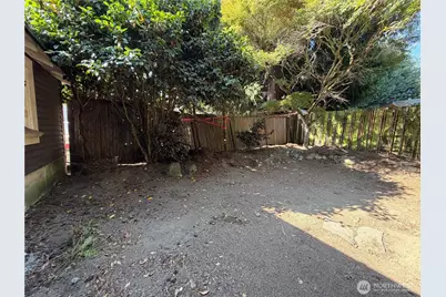 1211 N 50th Street, Seattle, WA 98103 - Photo 36