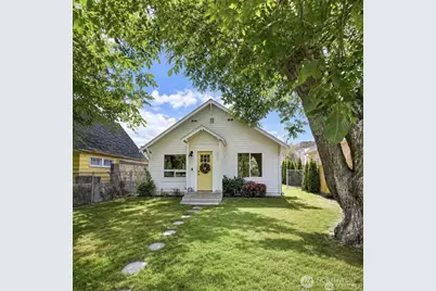 507 E Wapato Avenue, Chelan, WA 98816 - Photo 2