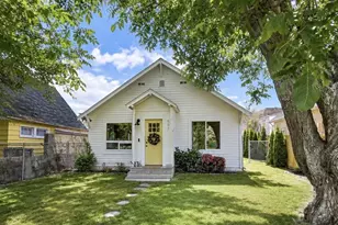 507 E Wapato Ave, Chelan, WA 98816 - Photo 2