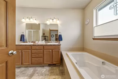 763 SE Bedford Loop, College Place, WA 99324 - Photo 24
