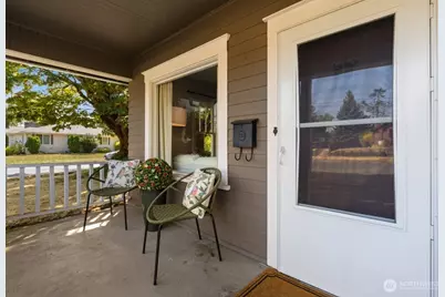 1002 N Washington Street, Tacoma, WA 98406 - Photo 2