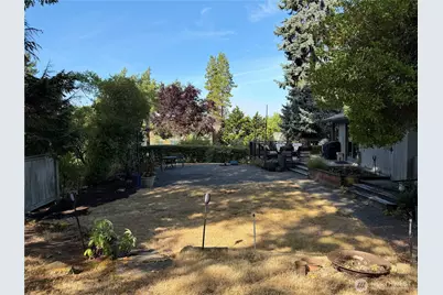 9022 NE 41st Street, Yarrow Point, WA 98004 - Photo 14
