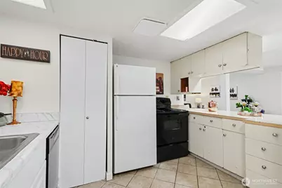 2618 NE 9th St, Renton, WA 98056 - Photo 20