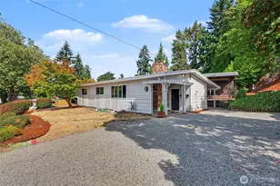 2618 NE 9th St, Renton, WA 98056 - Photo 2