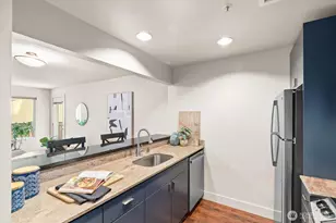 1711 E Olive Wy, Seattle, WA 98102 - Photo 4