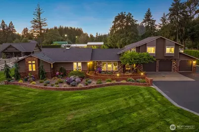 109 Bond Drive, Castle Rock, WA 98611 - Photo 2