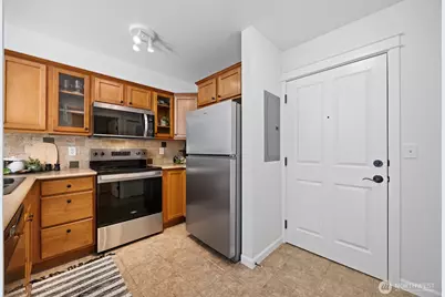 690 32nd Street #B412, Bellingham, WA 98225 - Photo 14