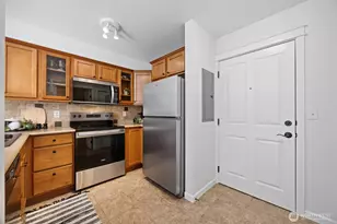 690 32nd St, Bellingham, WA 98225 - Photo 14