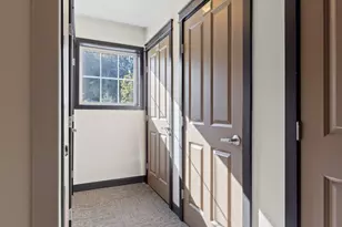 690 32nd St, Bellingham, WA 98225 - Photo 26