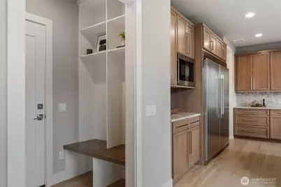 7825 NE 143rd Street, Kirkland, WA 98034 - Photo 6